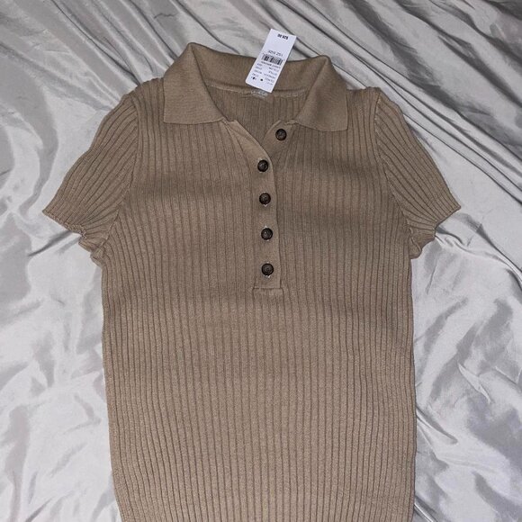 Brandy melville button up top - Picture 1 of 2